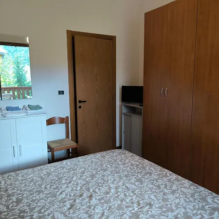 Апартаменты Bilocale Gran Chalet Монтекрето